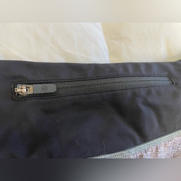 Lululemon Shorts Size 12 Tall Grey and Black - Picture 5 of 9